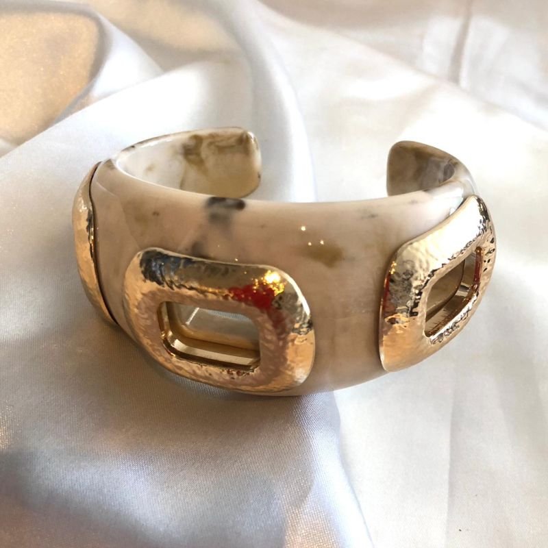 Bracelete Resina Marfim
