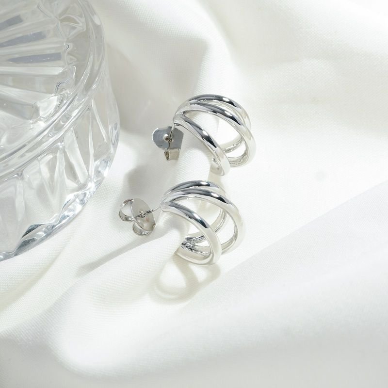 Brinco argola 3 aros prateada