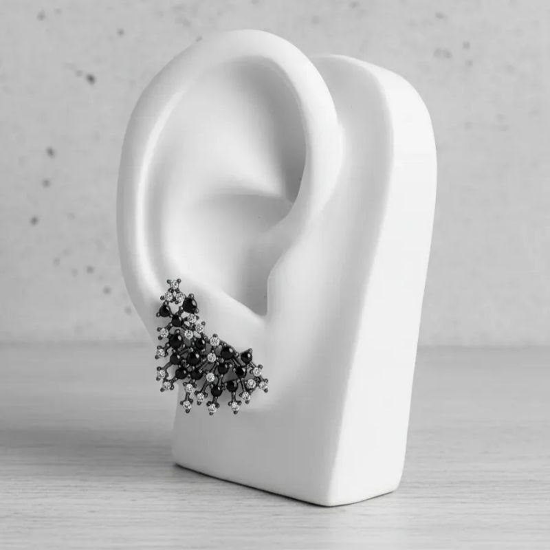 Brinco Ear Cuff Raios de Zirconias Ródio Negro