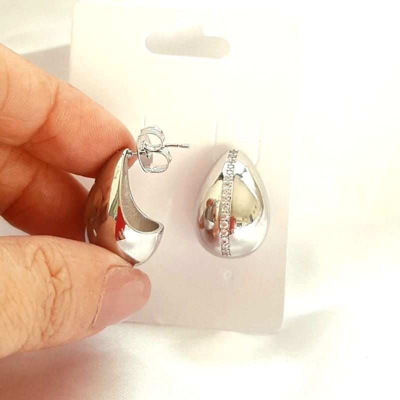 Brinco Gota com zirconia Prateado