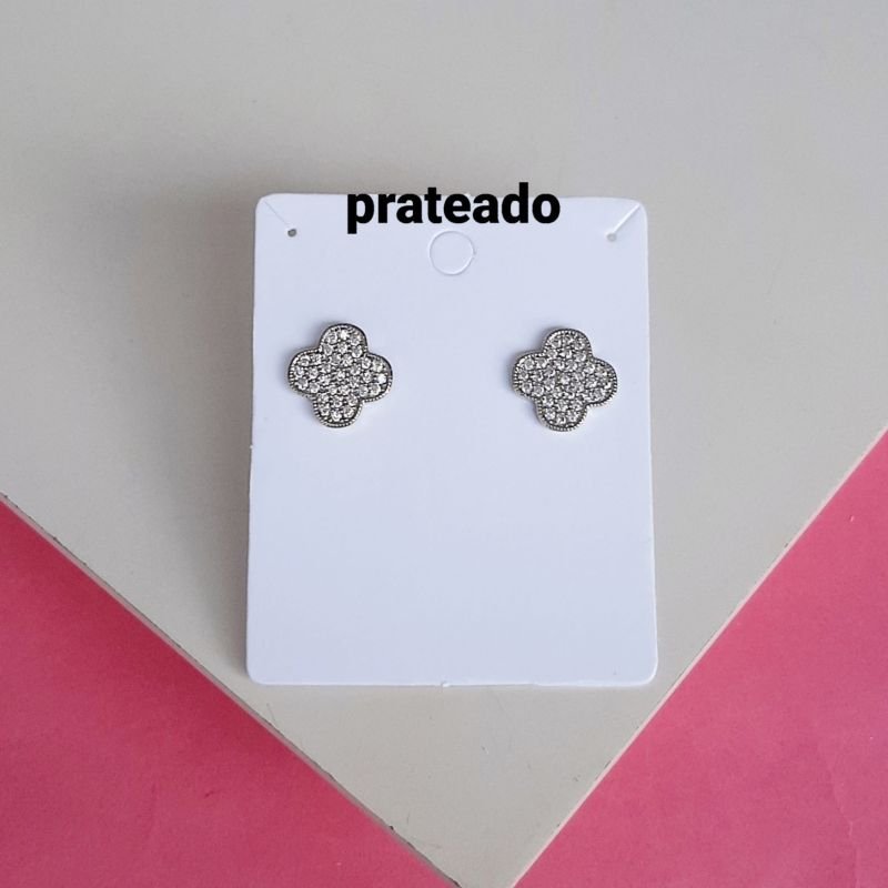Brinco Trevo Cravejado-Prateado