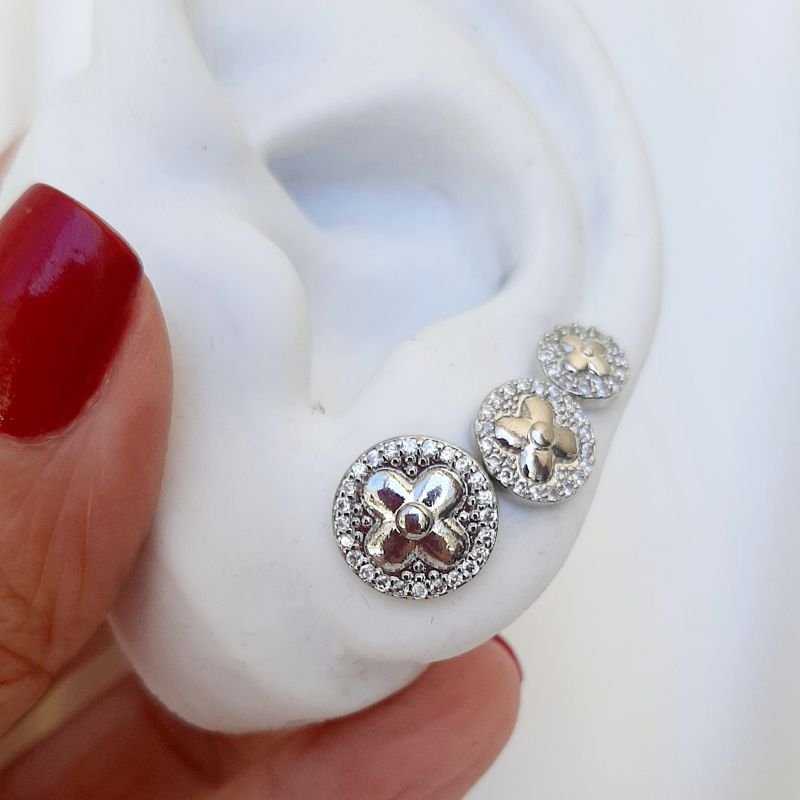 Brinco Trio Detalhe Flor com Zirconia Prateado