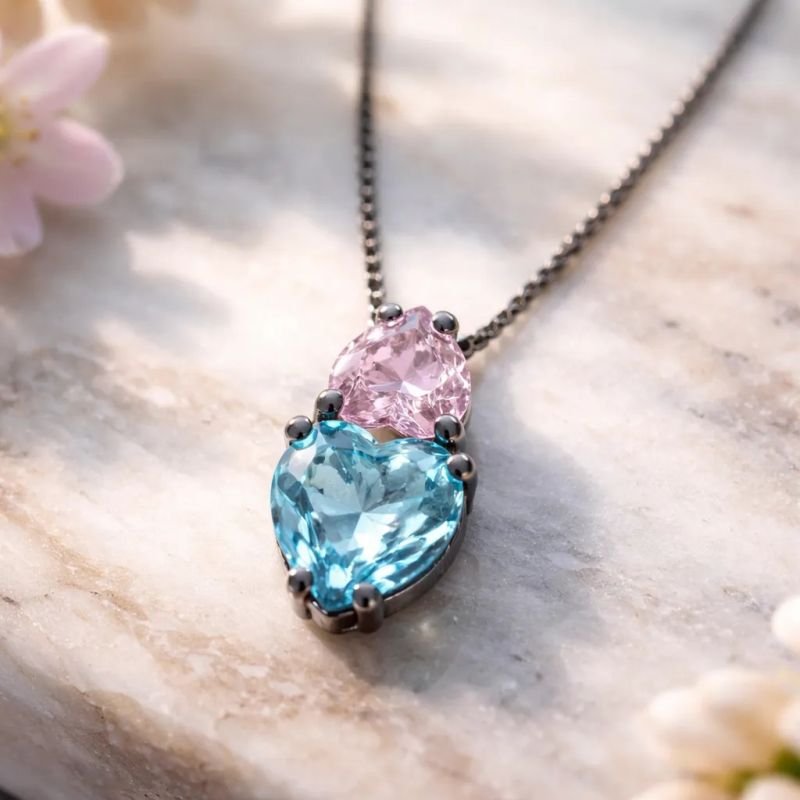 Colar 2 Corações Rosa Com Azul Claro Rodio Negro