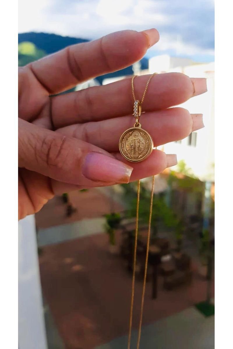 Colar Corrente Veneziana Medalha São Bento Banhado a ouro 18k