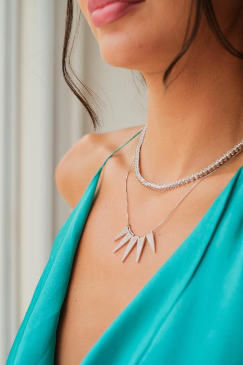 Colar Cravejado Com Zircônia Folheado A Ródio