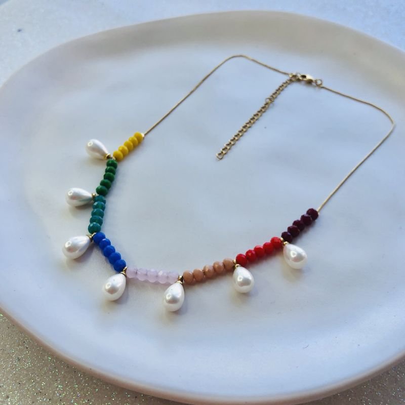 Colar Cristais Color Com Pérolas Em Gota Folheado A Ouro