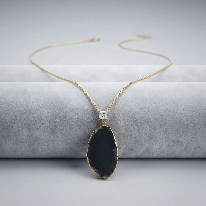 Colar de Pedra Agata com Zirconia