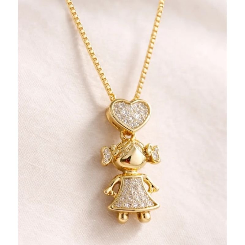 Colar Menina Com Coração Cravejado Folheado A Ouro 18k
