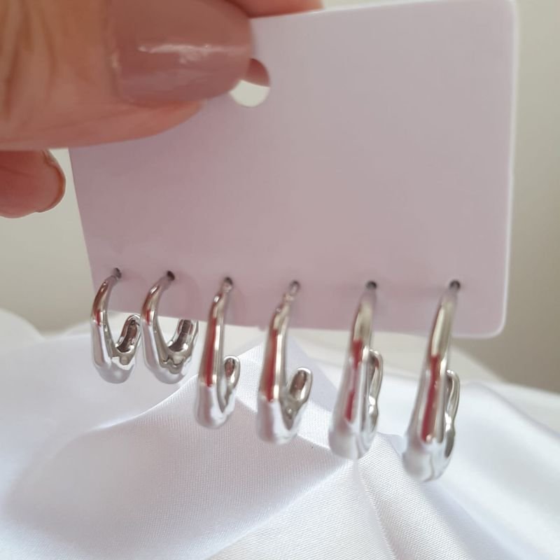 KIt 3 brincos tamanhos Degrade Prateado