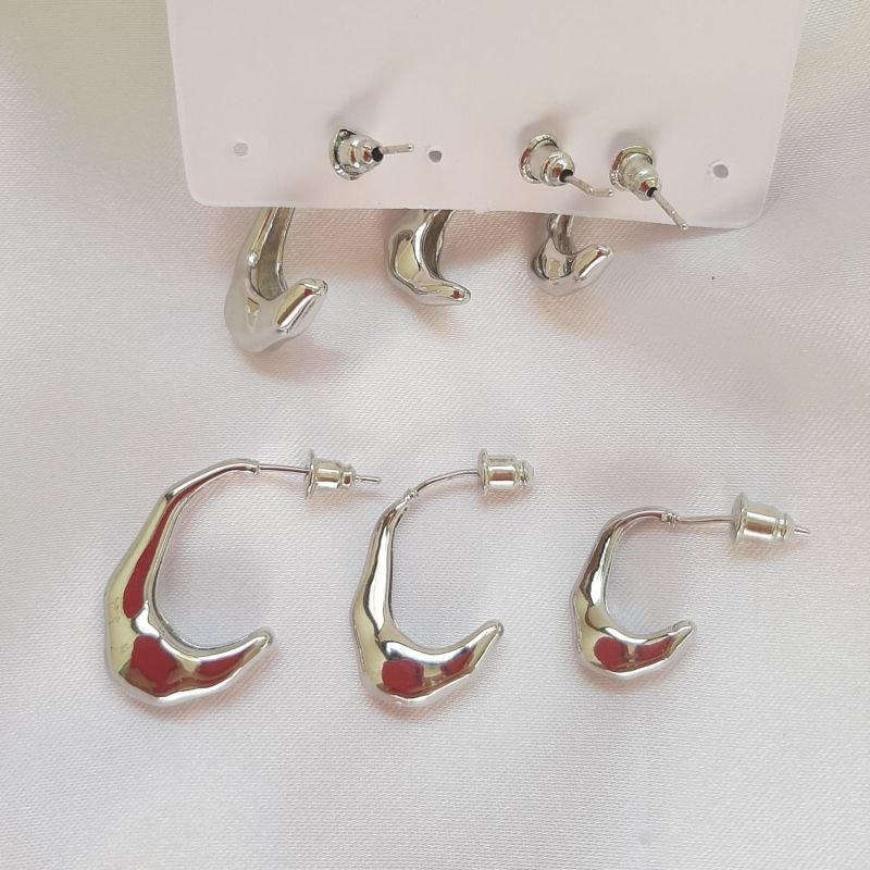 KIt 3 brincos tamanhos Degrade Prateado