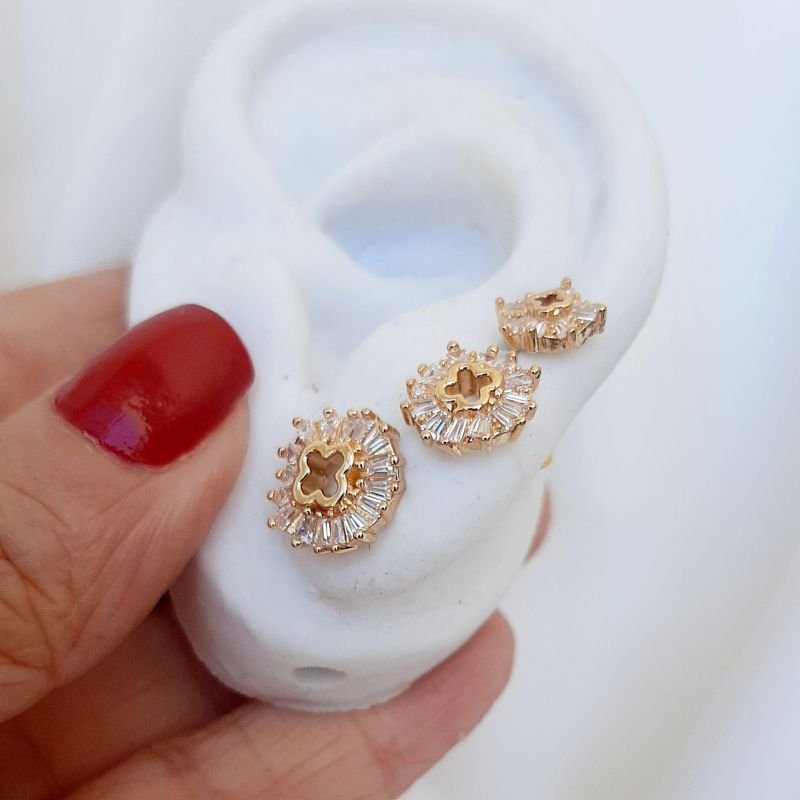 Brinco 3 pares Inspiração Baguete Dourado
