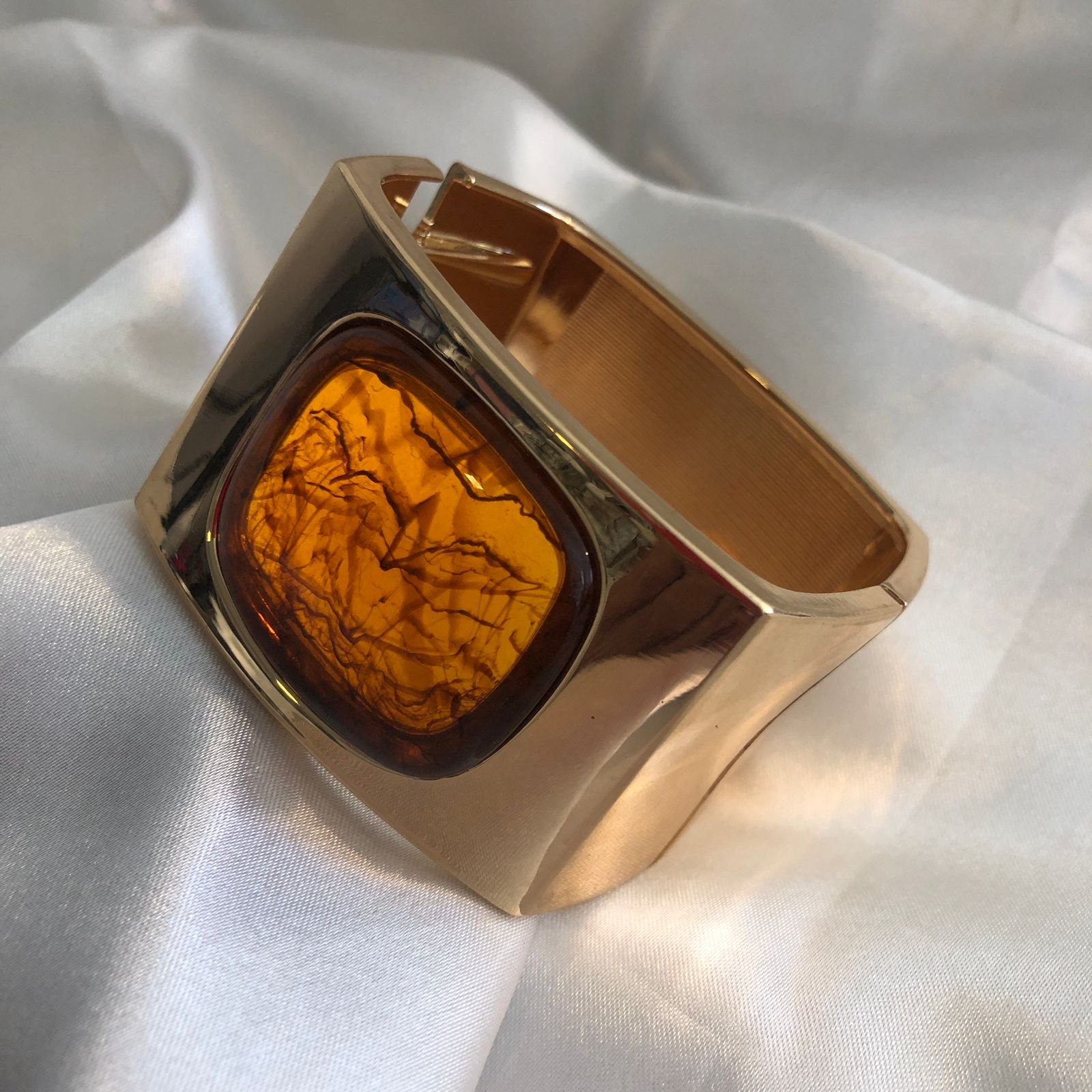 Bracelete Quadrado Cor Âmbar